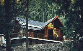 Chalet Eleven