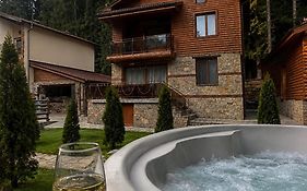 Chalet Eleven